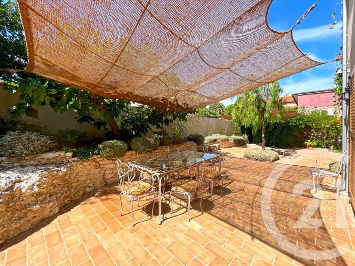 Image No.23-6 Bed House for sale