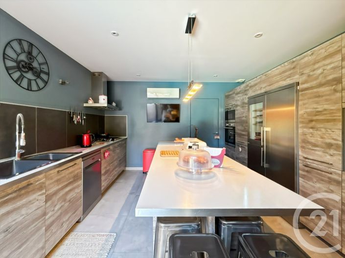 Image No.14-6 Bed House for sale