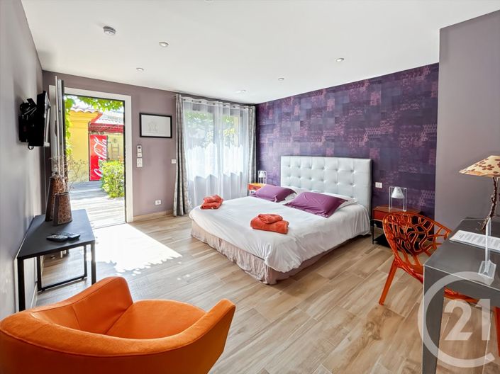 Image No.20-6 Bed House for sale