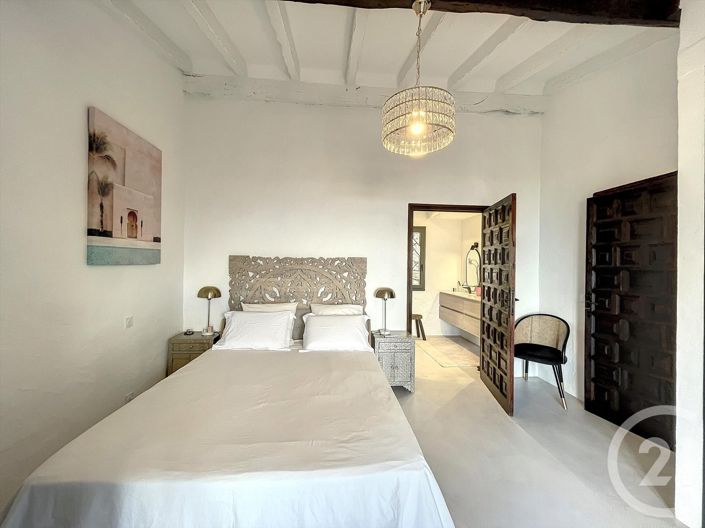 Image No.13-5 Bed House for sale