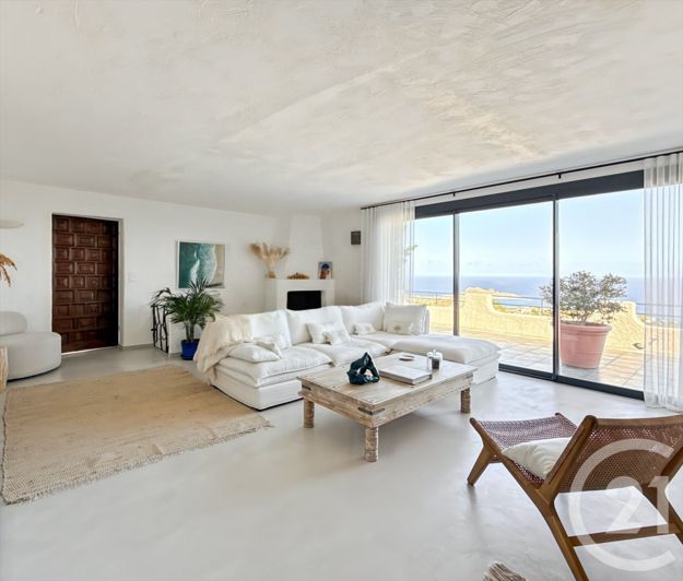 Image No.6-5 Bed House for sale
