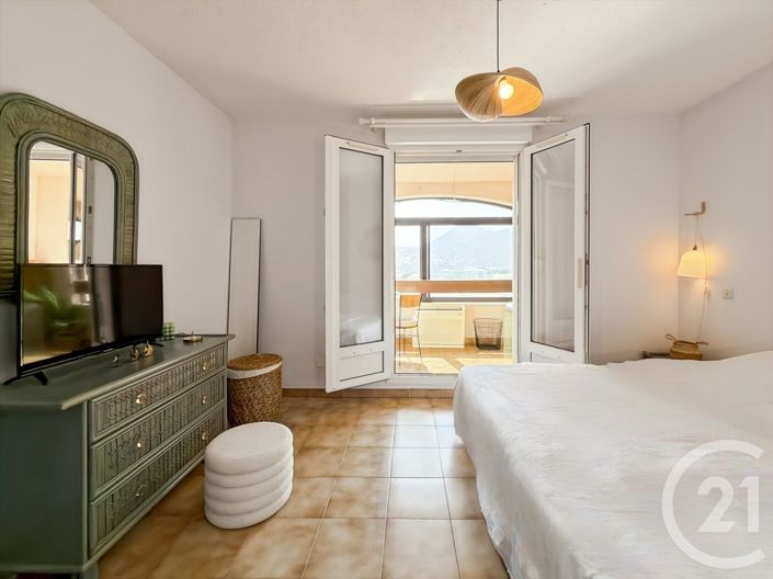 Image No.12-1 Bed Apartment for sale