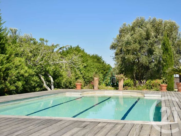 Image No.4-10 Bed House for sale