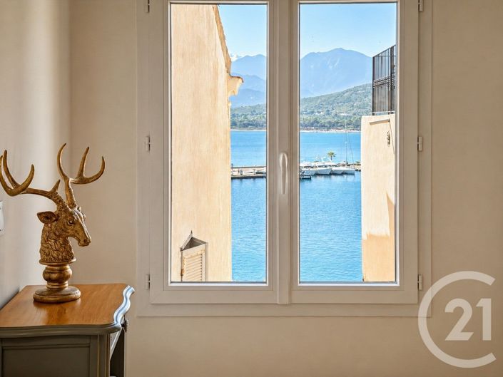 Image No.18-3 Bed Apartment for sale