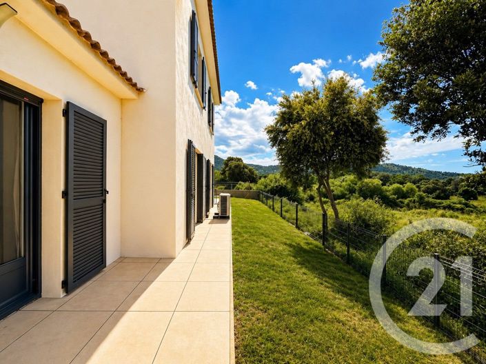 Image No.11-4 Bed House for sale
