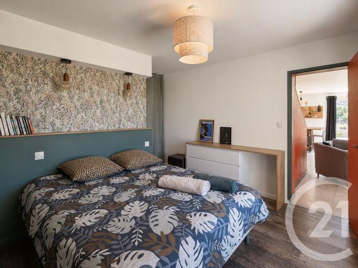 Image No.16-4 Bed House for sale