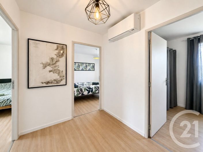 Image No.18-4 Bed House for sale
