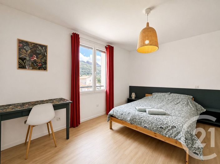 Image No.22-4 Bed House for sale