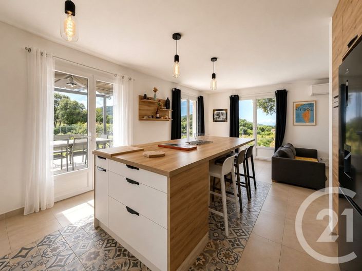 Image No.6-4 Bed House for sale