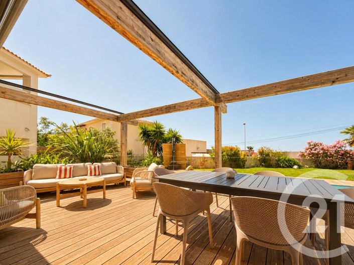 Image No.21-5 Bed House for sale