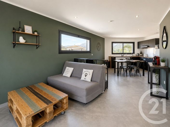 Image No.27-5 Bed House for sale
