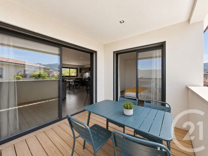 Image No.29-5 Bed House for sale