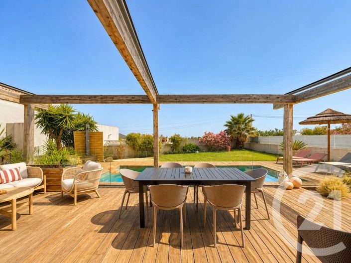 Image No.3-5 Bed House for sale