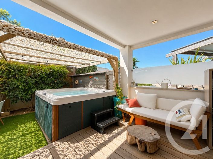 Image No.34-5 Bed House for sale