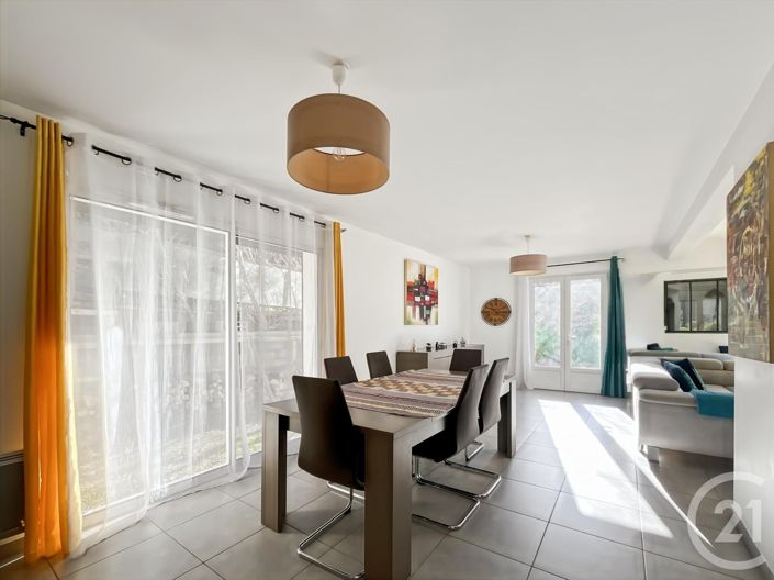 Image No.5-4 Bed House for sale