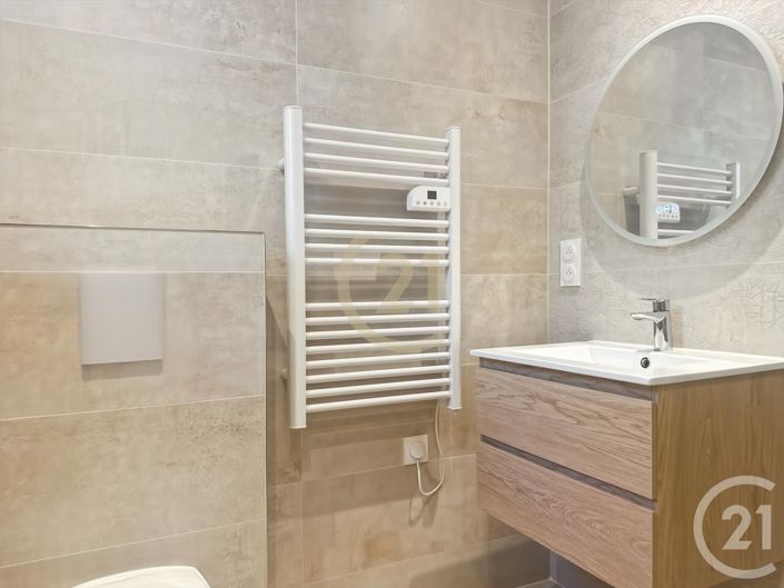 Image No.10-2 Bed House for sale