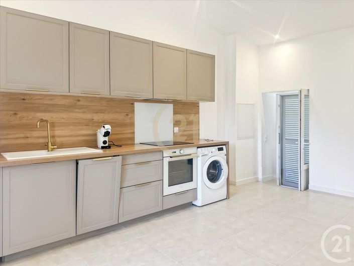 Image No.3-2 Bed House for sale