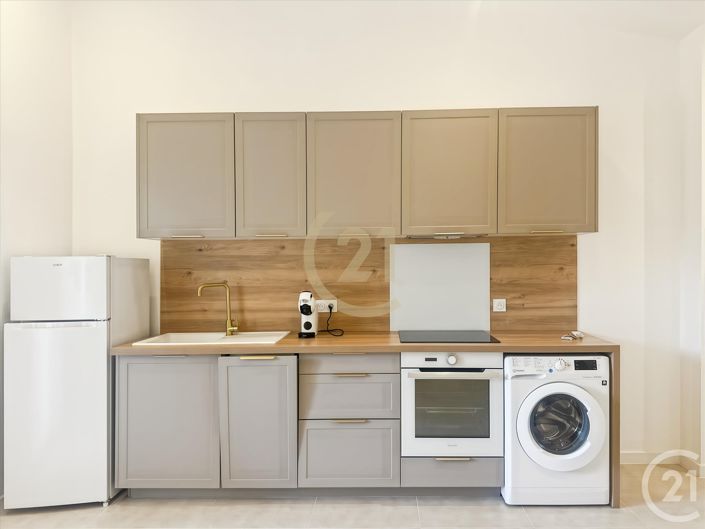 Image No.4-2 Bed House for sale