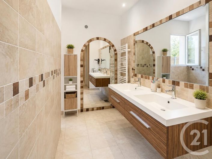 Image No.13-4 Bed House for sale