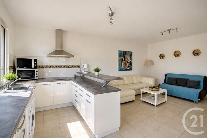 Image No.17-4 Bed House for sale