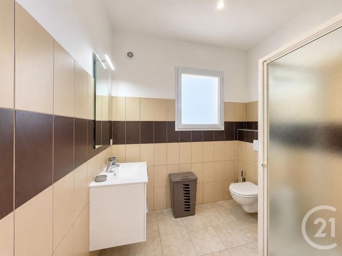 Image No.19-4 Bed House for sale