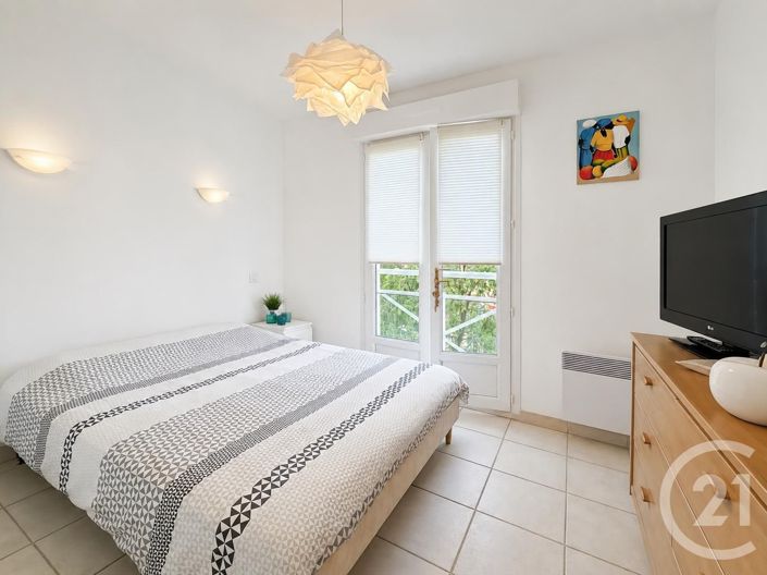Image No.9-1 Bed Apartment for sale