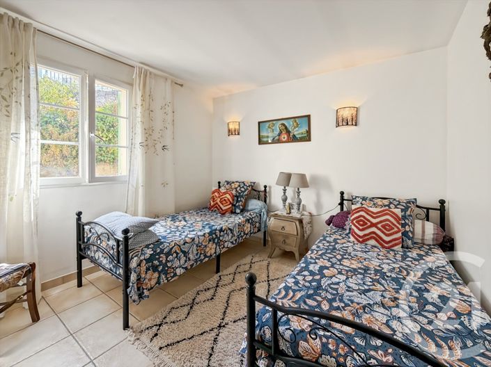 Image No.14-3 Bed House for sale