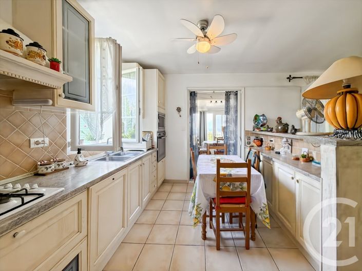 Image No.5-3 Bed House for sale