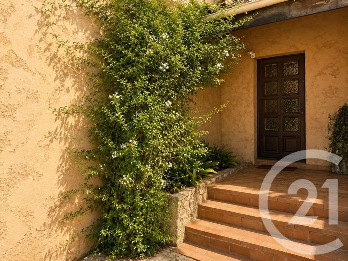 Image No.19-4 Bed House for sale