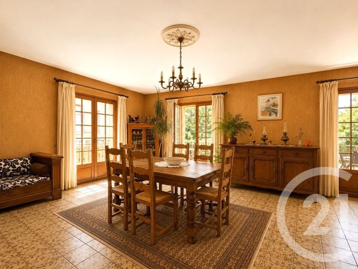 Image No.4-4 Bed House for sale