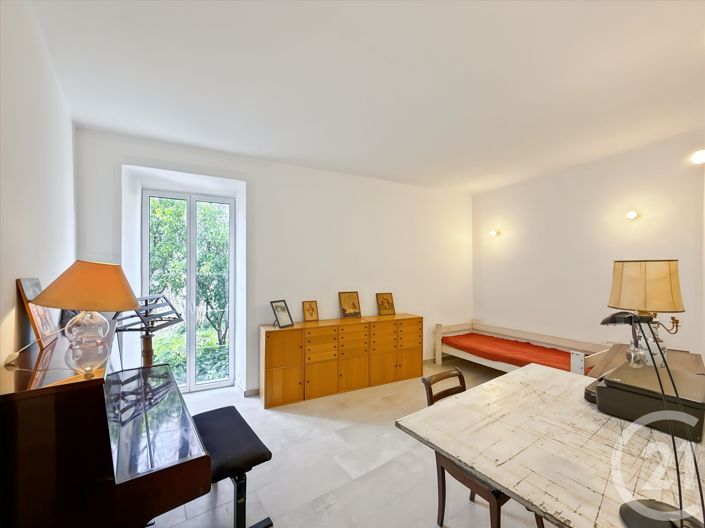 Image No.15-5 Bed House for sale