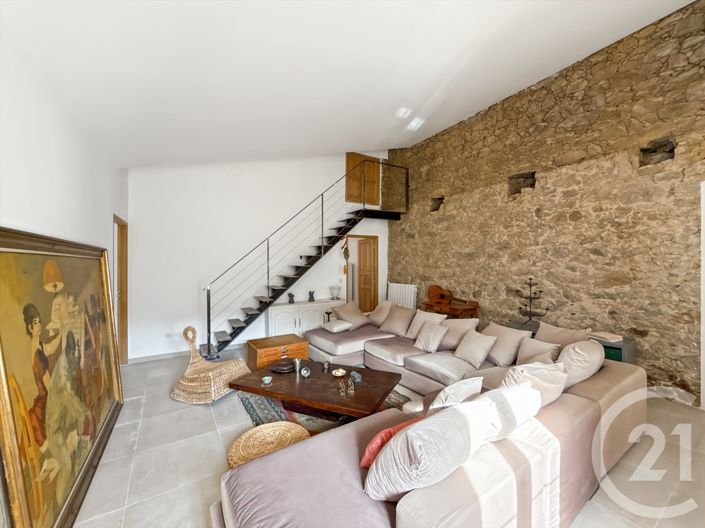 Image No.2-5 Bed House for sale