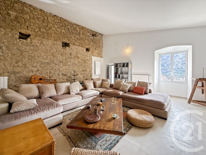Image No.22-5 Bed House for sale