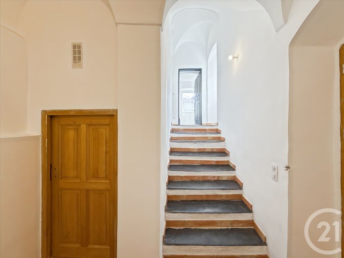 Image No.5-5 Bed House for sale