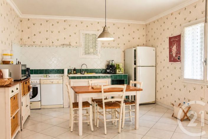 Image No.10-5 Bed House for sale