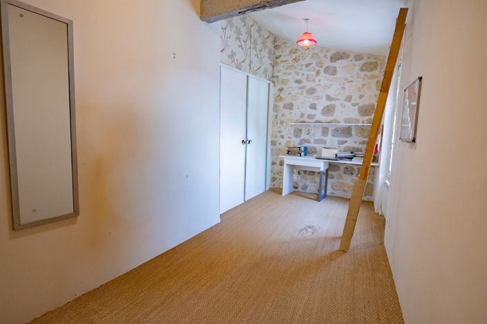 Image No.9-3 Bed House for sale