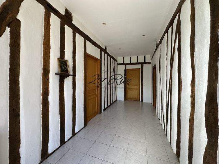 Image No.9-5 Bed House for sale