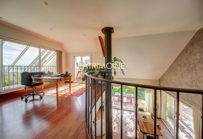 Image No.14-5 Bed House for sale