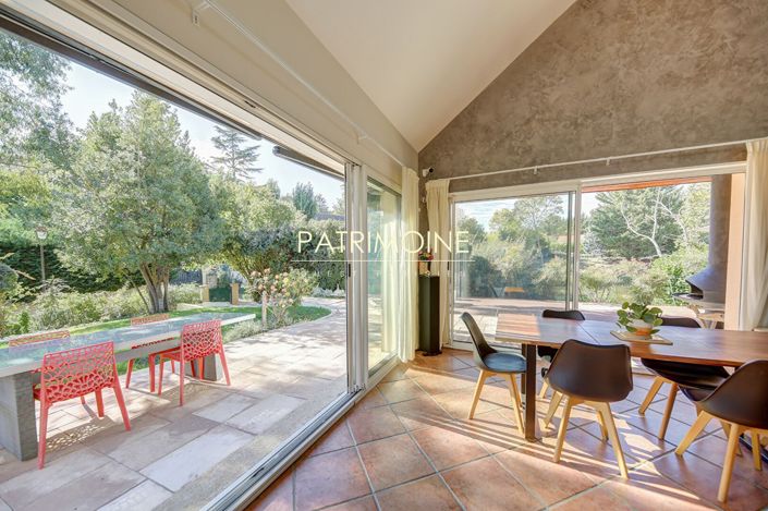 Image No.18-5 Bed House for sale