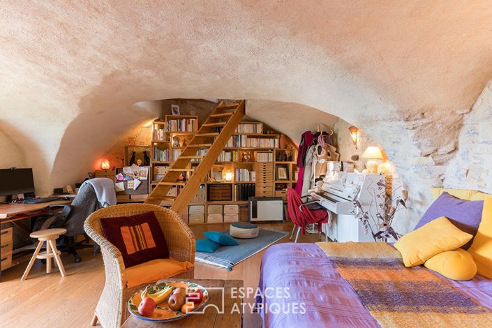 Image No.8-2 Bed House for sale