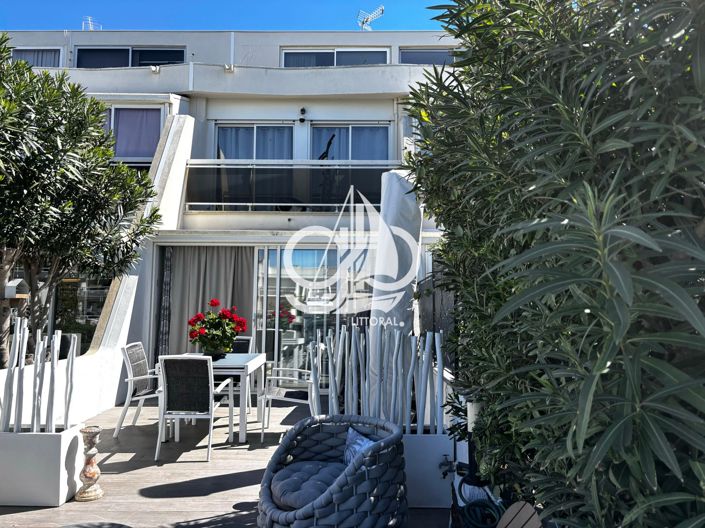 Image No.12-3 Bed Apartment for sale
