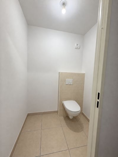 Image No.13-Appartement de 1 chambre à vendre