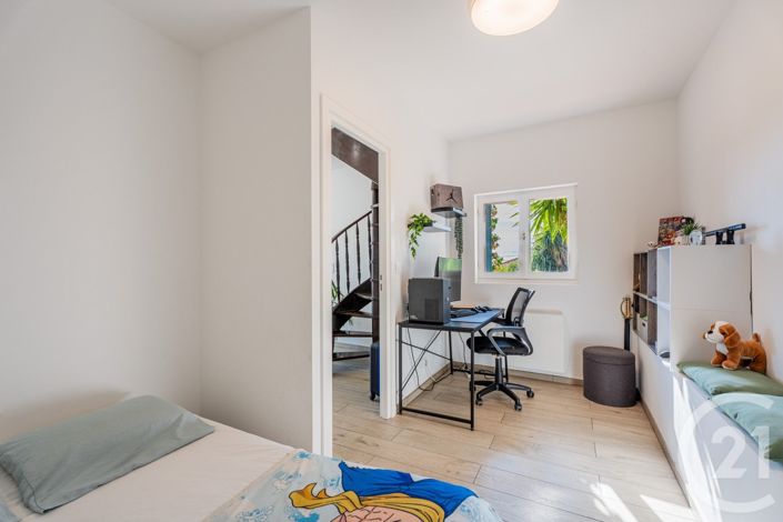 Image No.35-4 Bed House for sale