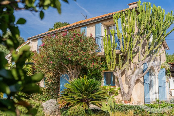 Image No.4-4 Bed House for sale