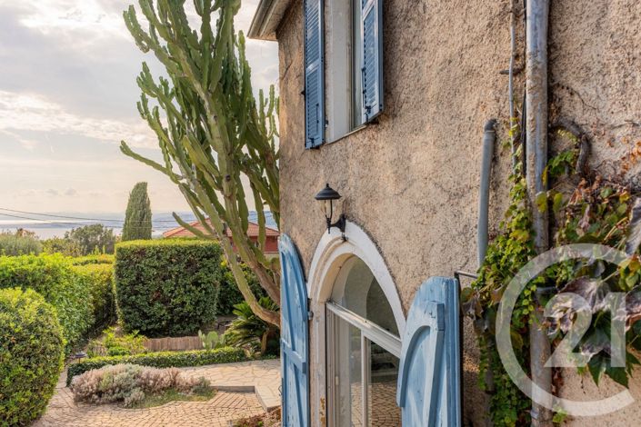 Image No.44-4 Bed House for sale