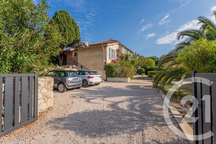 Image No.45-4 Bed House for sale