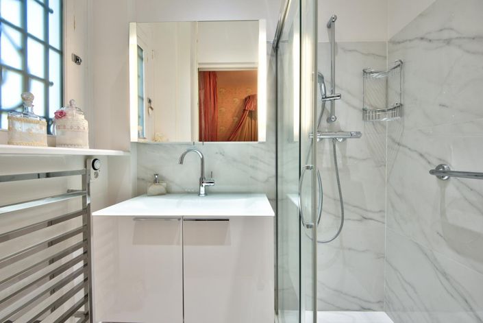 Image No.9-5 Bed House for sale