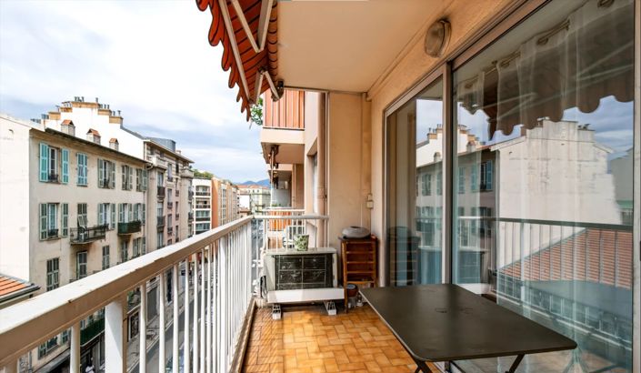 Image No.7-Apartment for sale