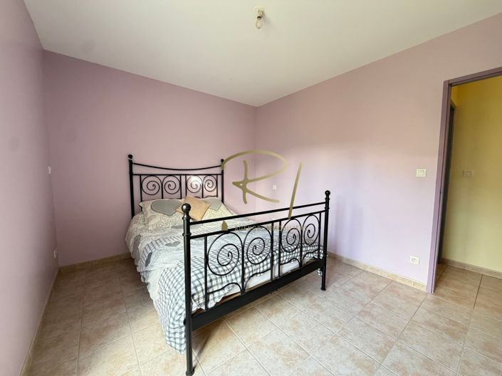 Image No.9-4 Bed House for sale