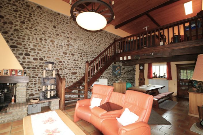 Image No.10-4 Bed House for sale